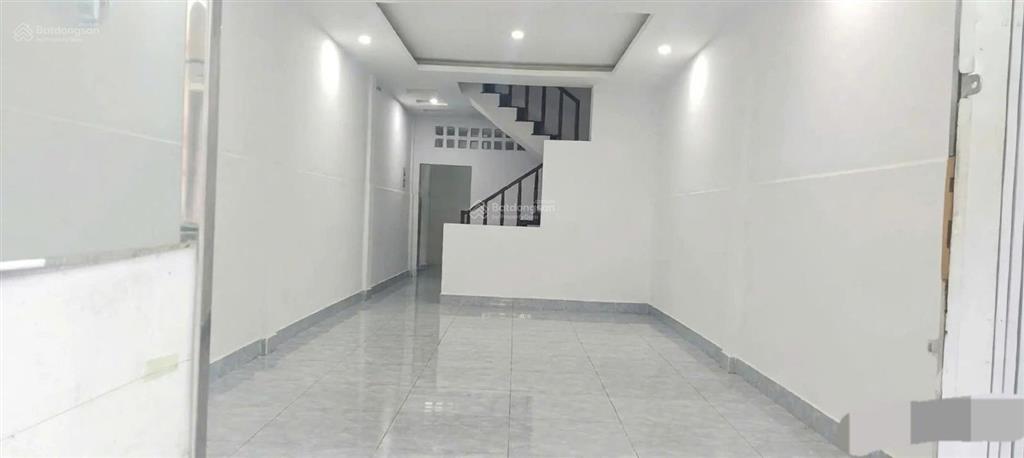 Cần bán gấp nhà btct đường nhựa 10m lạc long quân  quận 11