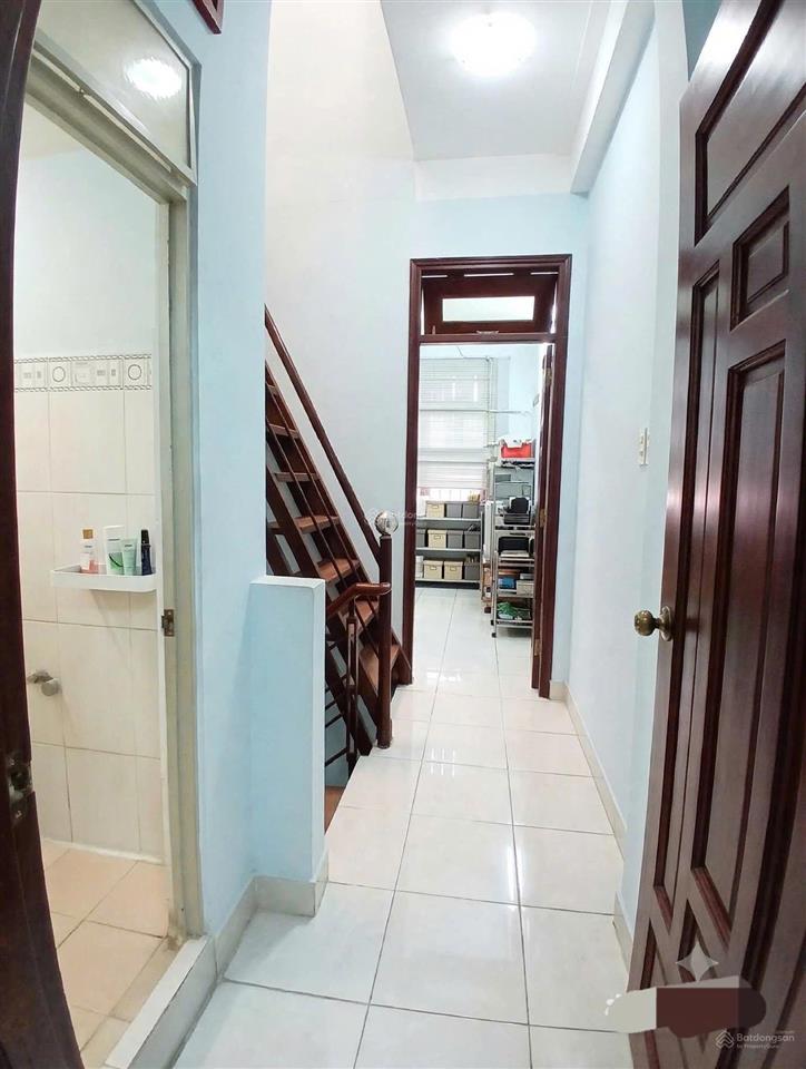 Cần bán gấp nhà btct  hxh phú thọ hòa  tân phú