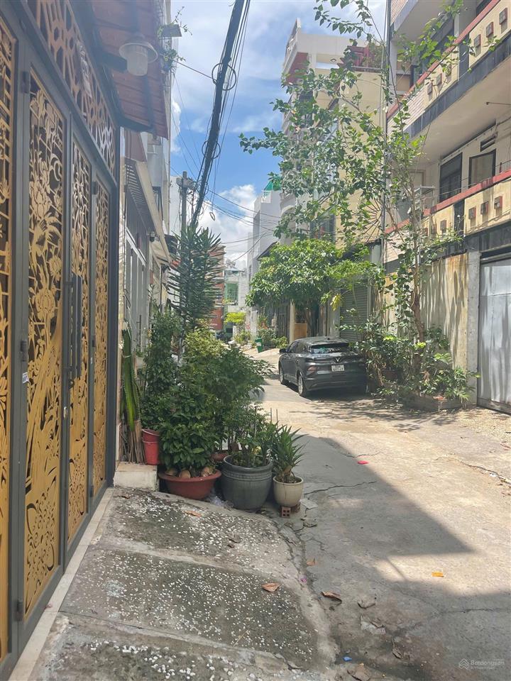 Chủ cần bán nhà 4 tầng  hẻm 8m phan anh  tp