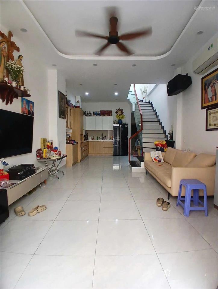 Cần bán gấp nhà đẹp hẻm xe hơi  nguyễn háo vĩnh  tp