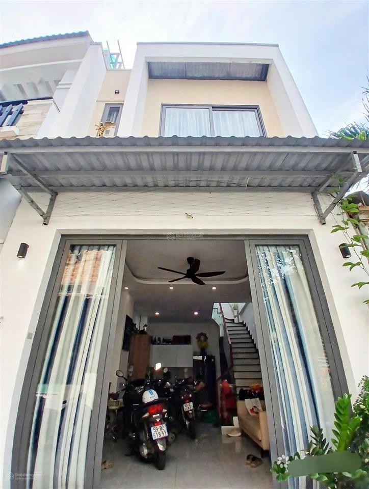 Cần bán gấp nhà đẹp hẻm xe hơi  nguyễn háo vĩnh  tp