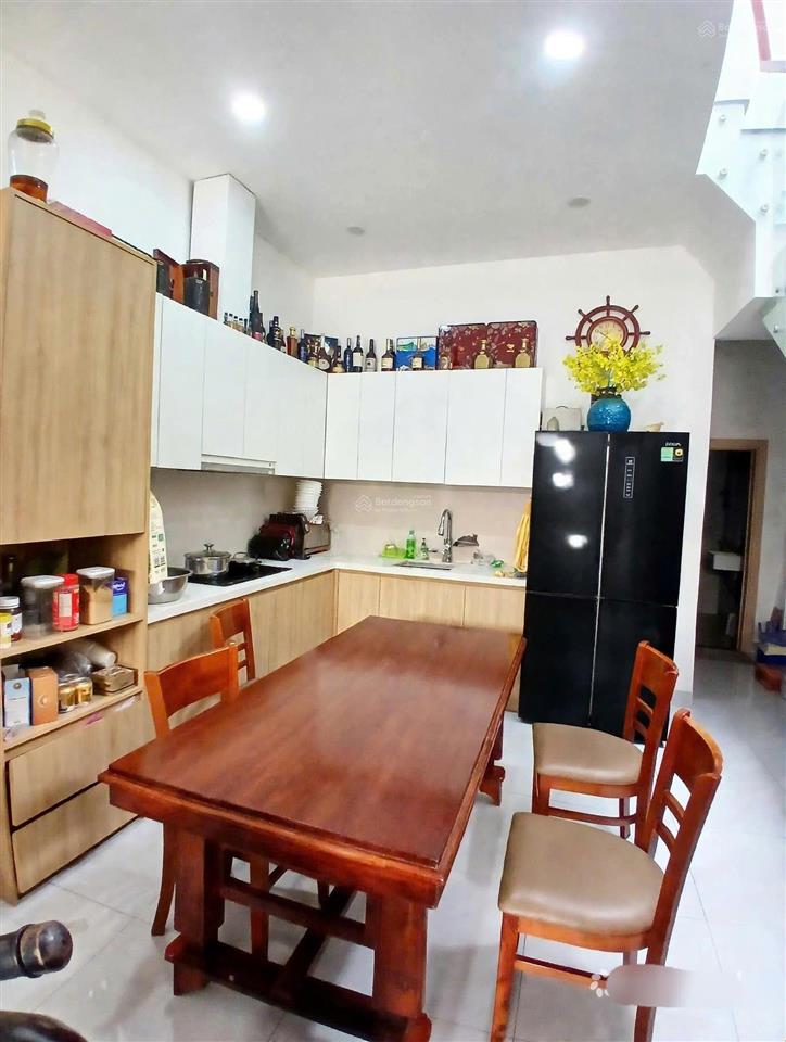 Cần bán gấp nhà đẹp hẻm xe hơi  nguyễn háo vĩnh  tp