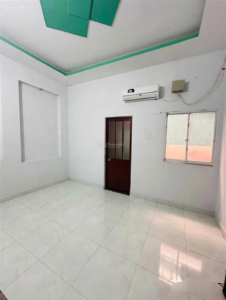 Chủ cần bán nhà 2 tầng  hxh huỳnh văn nghệ  tp