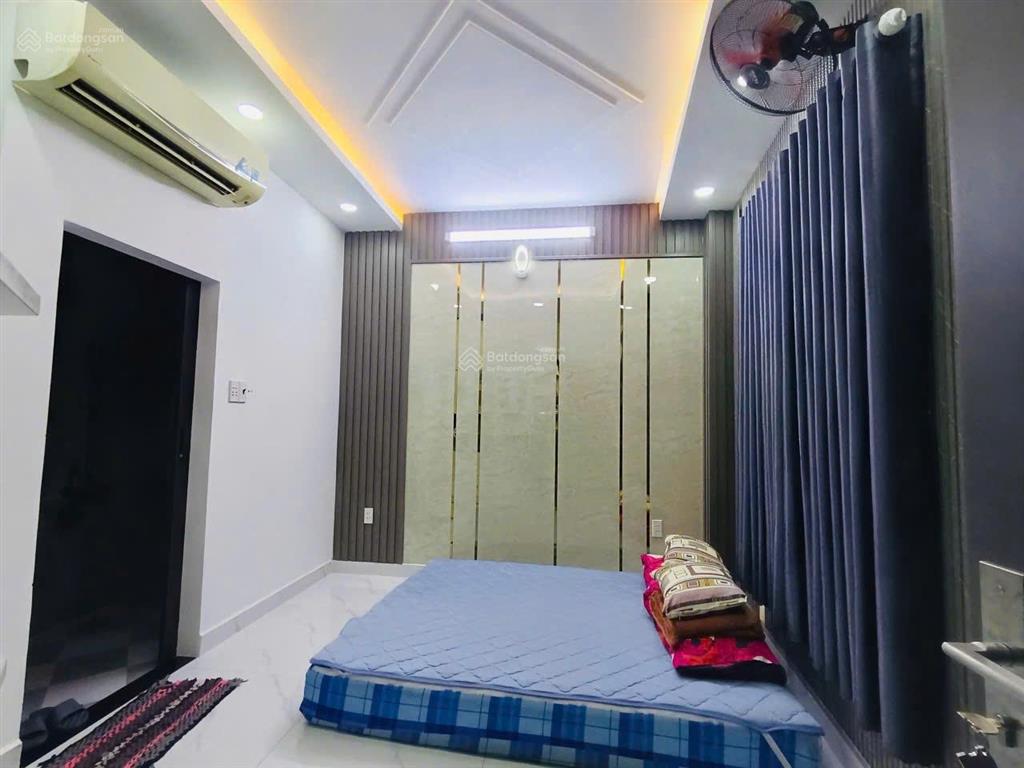 Chủ cần bán nhà 4 tầng  hẻm 6m tân quý  tp