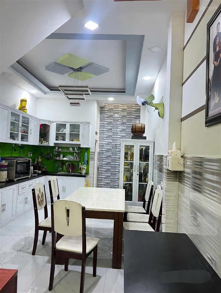 Chủ cần bán nhà 4 tầng  hẻm 6m tân quý  tp