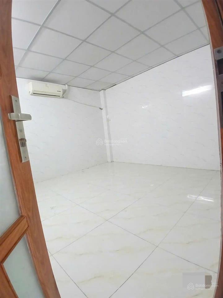 Giảm 1 tỷ  cần bán gấp nhà thoại ngọc hầu  tp