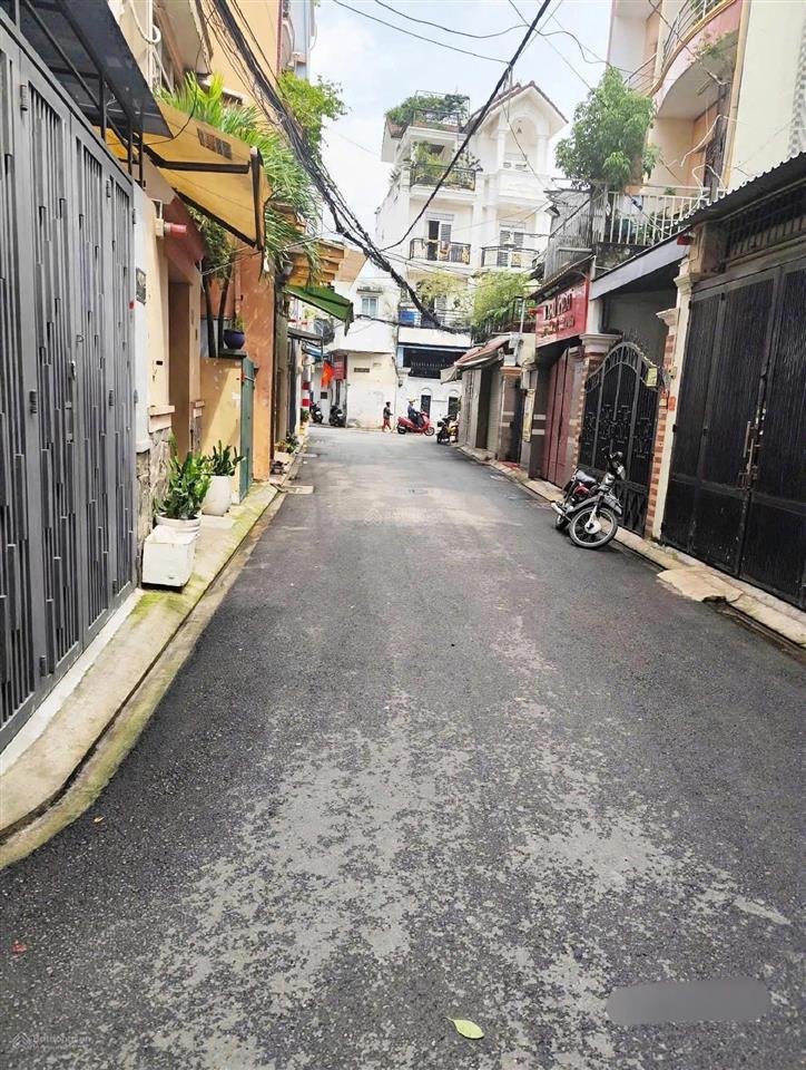 Cần bán nhà 2 tầng  lạc long quân  tb