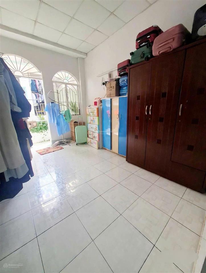 Giảm sâu  bán nhà 2 tầng  hẻm xe hơi trường chinh  tp