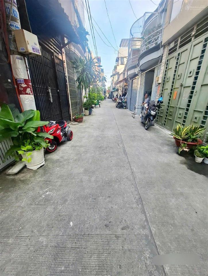 Giảm sâu  bán nhà 2 tầng  hẻm xe hơi trường chinh  tp