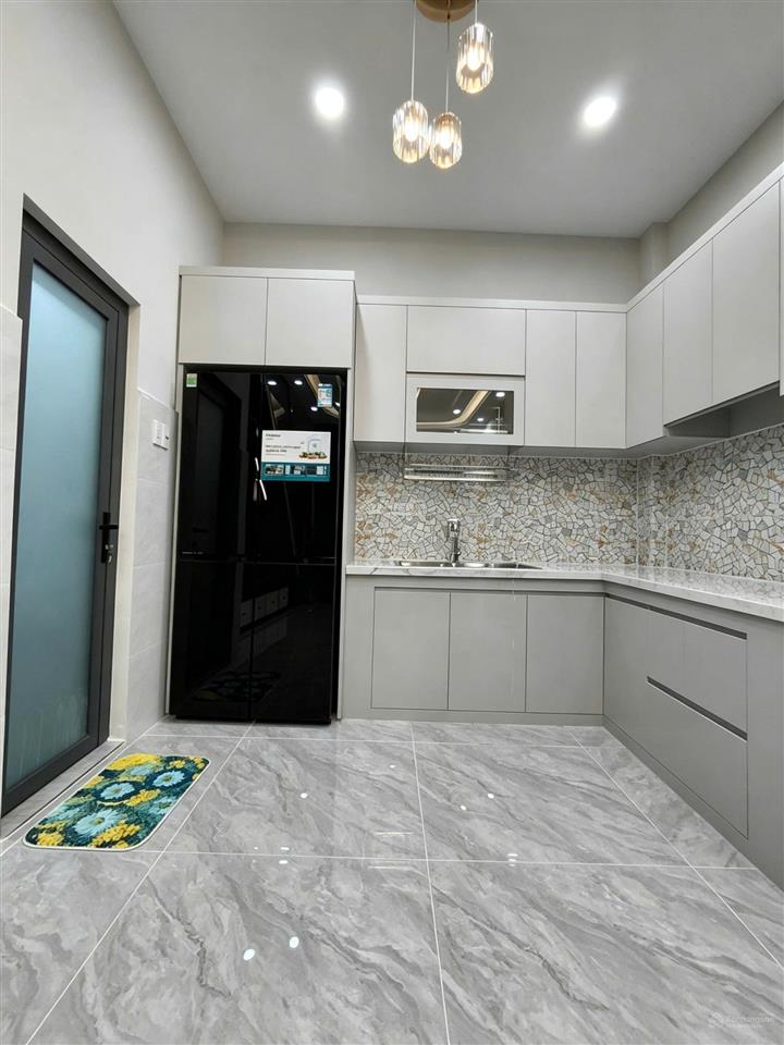 Bán gấp nhà mới tặng full nội thất cao cấp  lê ngã  tp