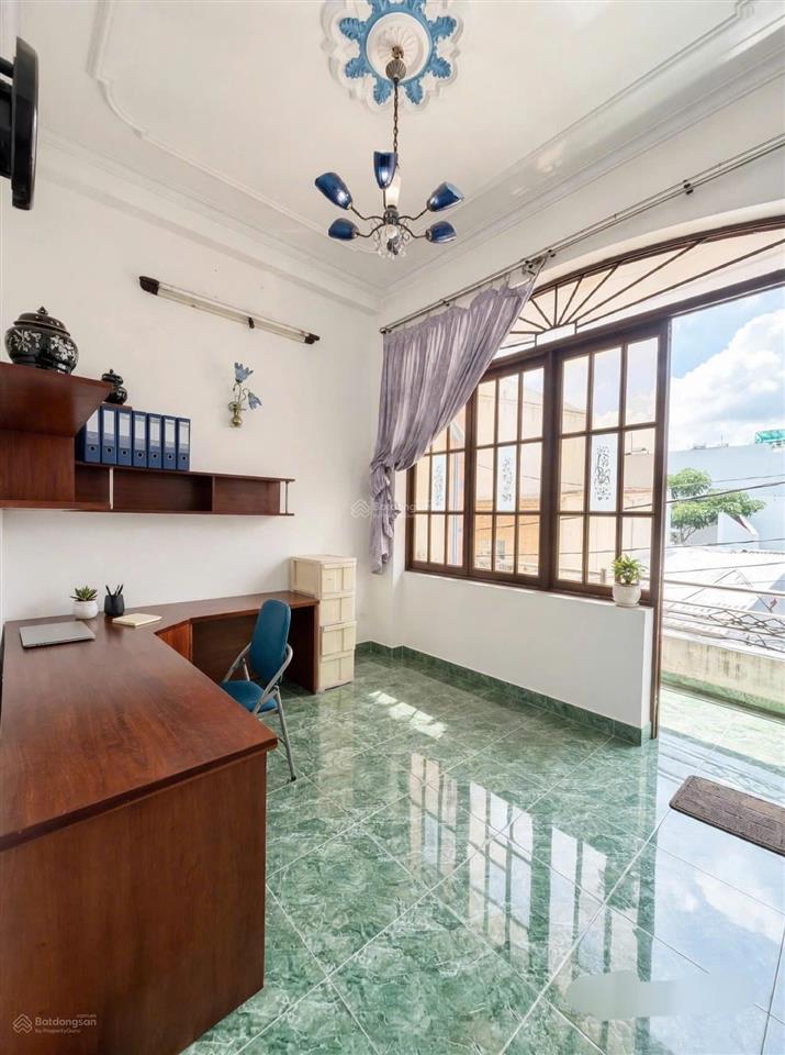 Chủ bán gấp nhà 3 tầng  hẻm xe hơi tô hiệu  tphcm