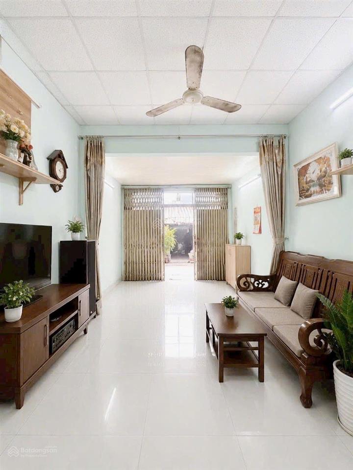 Bán nhà hẻm xe hơi vườn lài  diện tích 4x10,5m  giá 5,6 tỷ