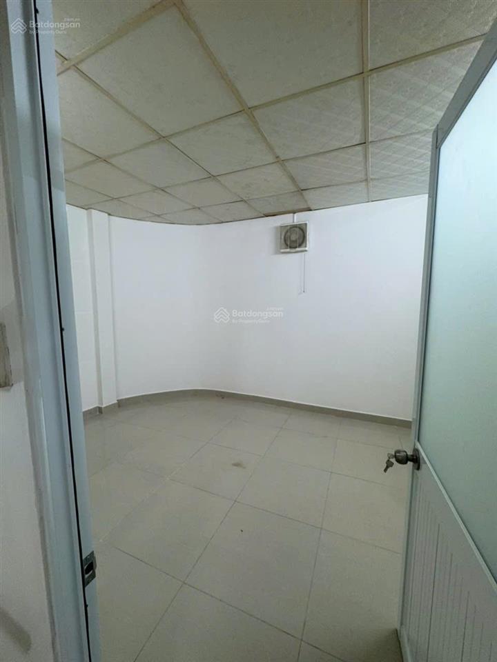 Bán nhà tân phú hẻm đường âu cơ 36m2 chỉ 3,6 tỷ 2 tầng ở ngay