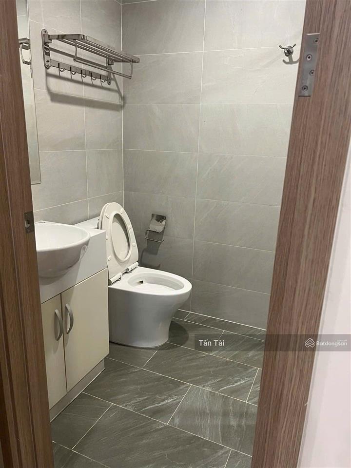 Giá tốt, bán nhanh căn hộ luxgarden q7, dt 75m2, 2pn 2wc, có sổ