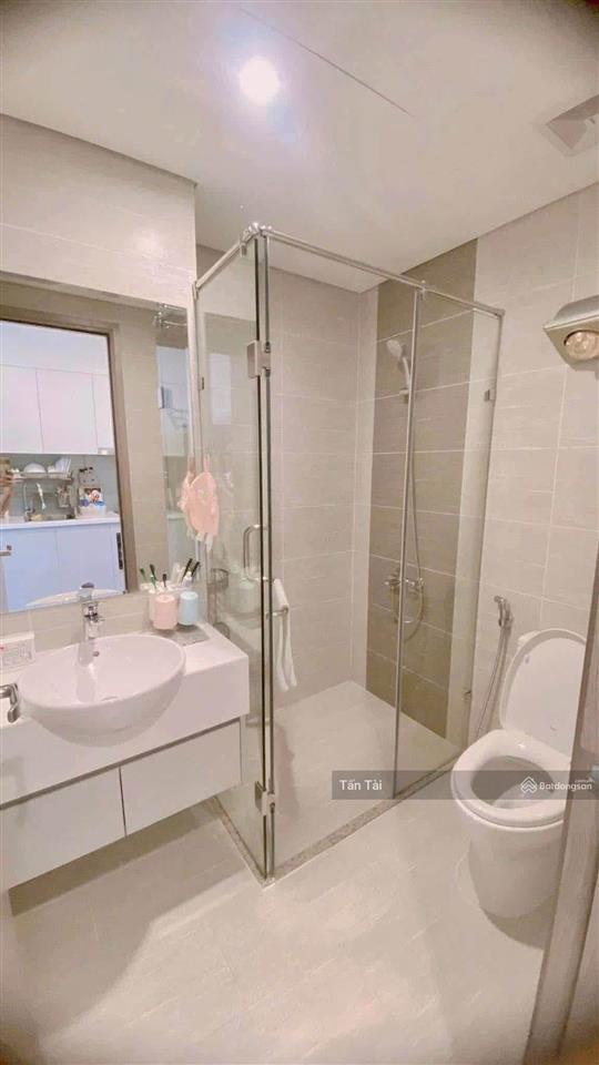 Giá tốt, bán nhanh căn hộ luxgarden q7, dt 75m2, 2pn 2wc, có sổ