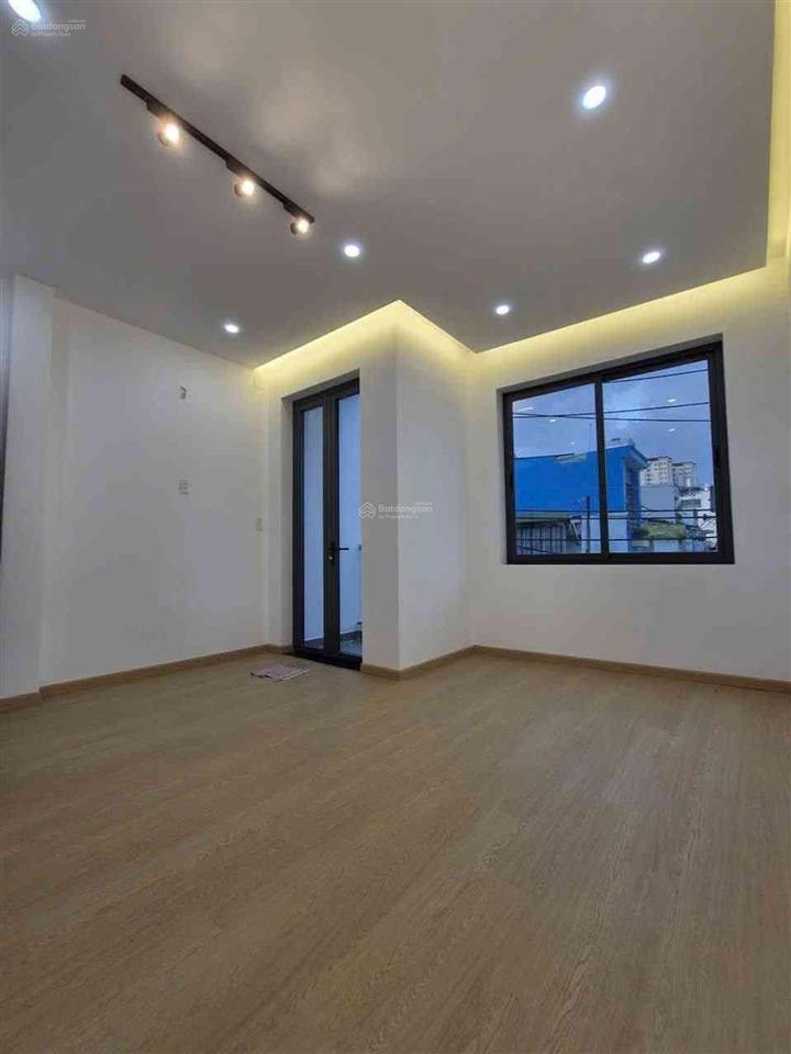 Ngay hoà bình,lũy bán bích, sát đầm sen, nhà đẹp 4 tầng btct, 4.5x11, hẻm xe tải tránh, giá 7.x tỷ