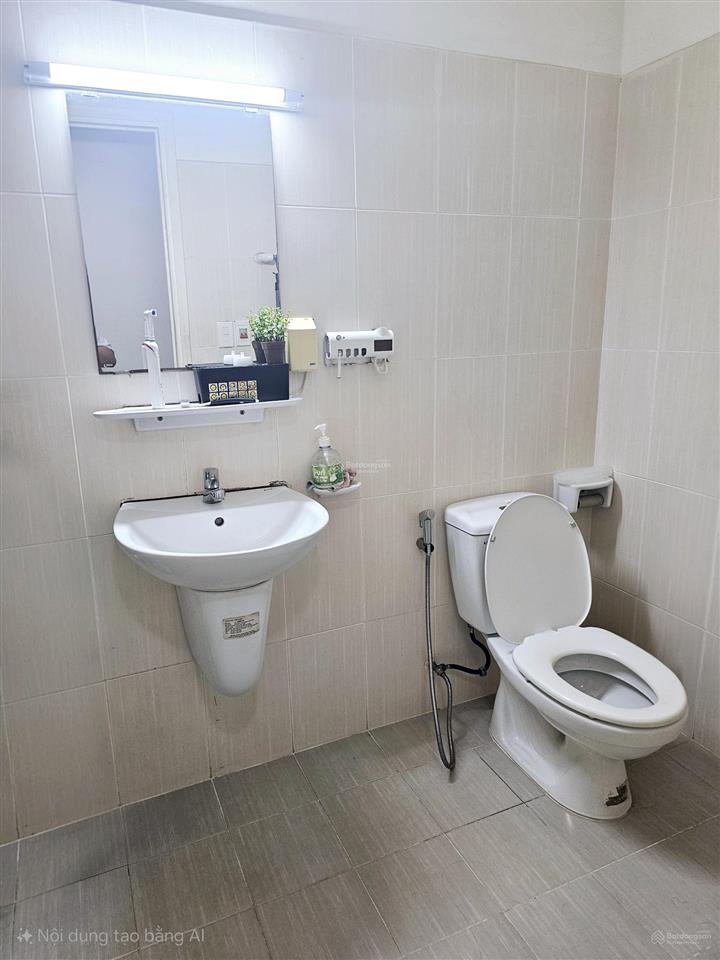 Thiện chí bán gấp căn hộ cc lotus sen xanh tầng 9 60m2 2pn giá 3,8 tỷ có tl trịnh đình thảo tân phú