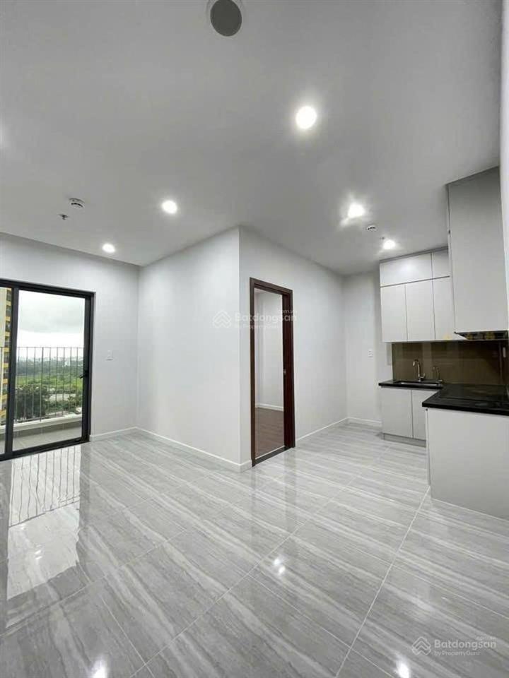 Cho thuê căn hộ 2pn/2wc làng đại học tđ 5.2tr/ tháng