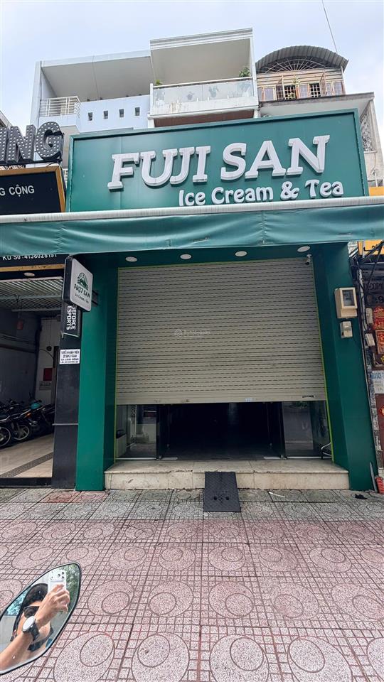 Bán nhà riêng tại 27 đào duy từ, quận 10, 34 tỷ, 111 m2, 4 tầng, có thang máy và nội thất đời mới