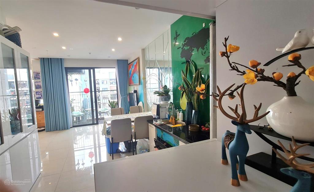 Căn hộ s403 vinhomes smart city 2p+1, căn góc các phòng view thoáng đẹp, xem pháo hoa svđ mỹ đình