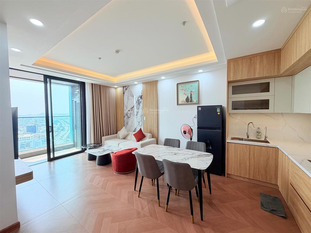 Cho thuê căn hộ full nội thất 1pn+1 (2 giường)  view sông và biển vào ở ngay
