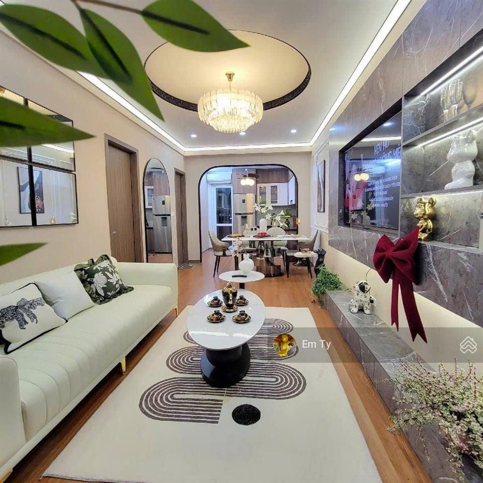 Chính chủ nhờ bán chung cư tây mỗkđt vinsmartban công đngiao thông thuận tiệndt 90m2giá 5 tỷ 8