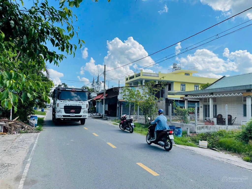 Giá 550 triệu, đất 101m2 ở đường nguyễn văn rốp phường gia lộc trảng bàng, sổ hồng riêng