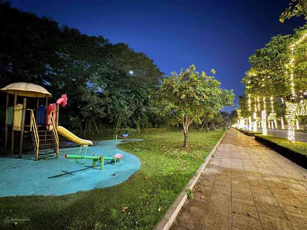 Phân lô quân đội tư đình a38 đón cầu trần hưng đạo siêu vip 150m view máy bay  sân golf 0398 386 ***