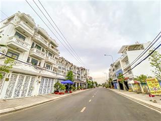 Bán nhà riêng, chính chủ, độc nhất vô nhị, 68m2, 3 tầng, chỉ 11 tỷ