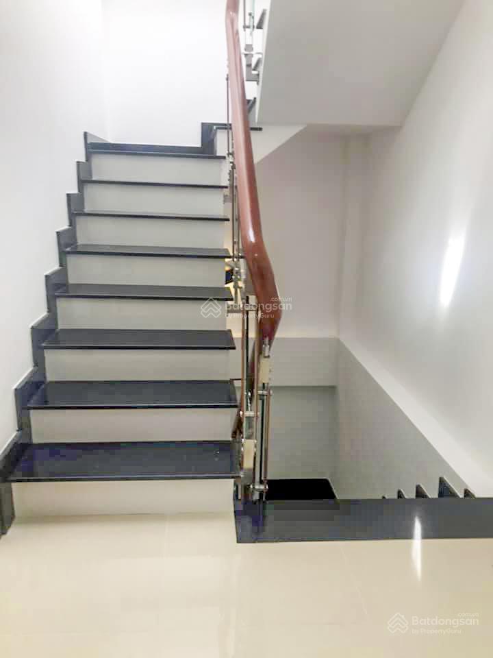Bán nhà riêng, chính chủ, độc nhất vô nhị, 68m2, 3 tầng, chỉ 11 tỷ