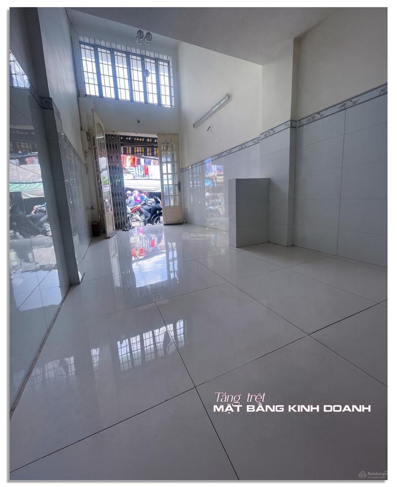 Chỉ 4,95 tỷ nhà mặt tiền góc tôn đản  vĩnh khánh q. 4