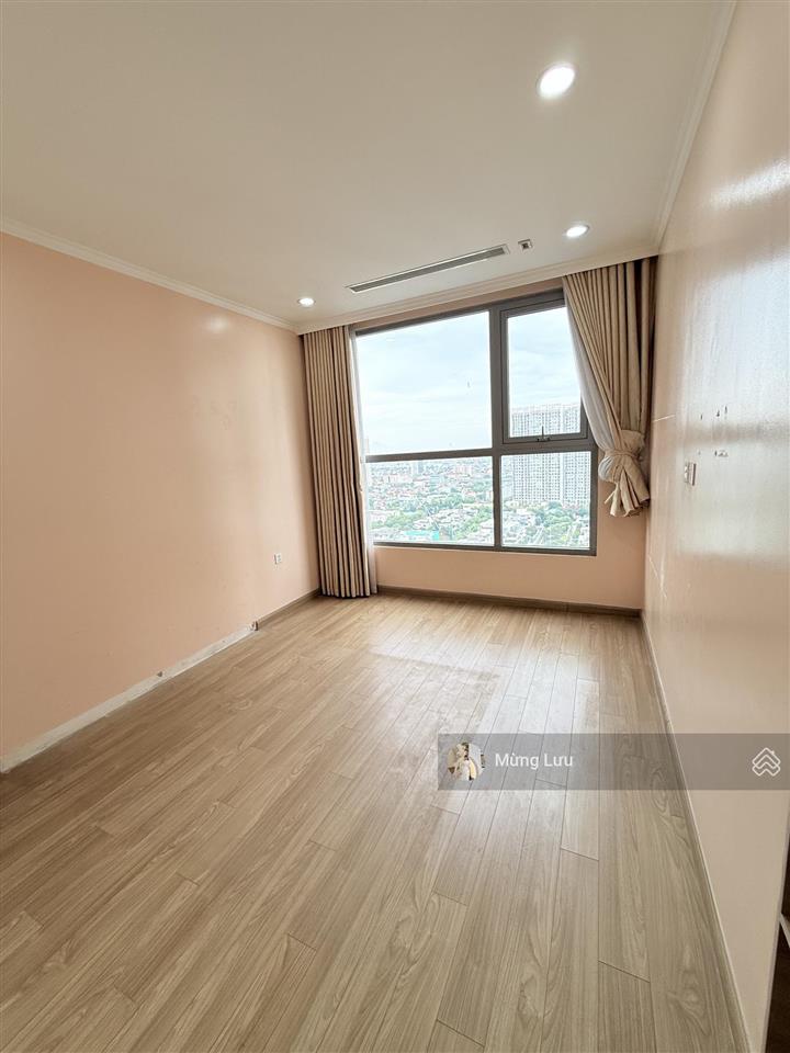 Siêu hiếm 3pn bc đông bắc view bể bơi cả 3 phòng tại vinhomes gardenia chỉ 9.3 tỷ.  0974 999 ***