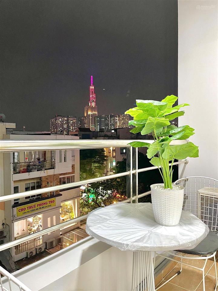 Cho thuê căn hộ studio ban công view landmark  đường d5, bình thạnh đi bộ qua đh ngoại thương(ftu)