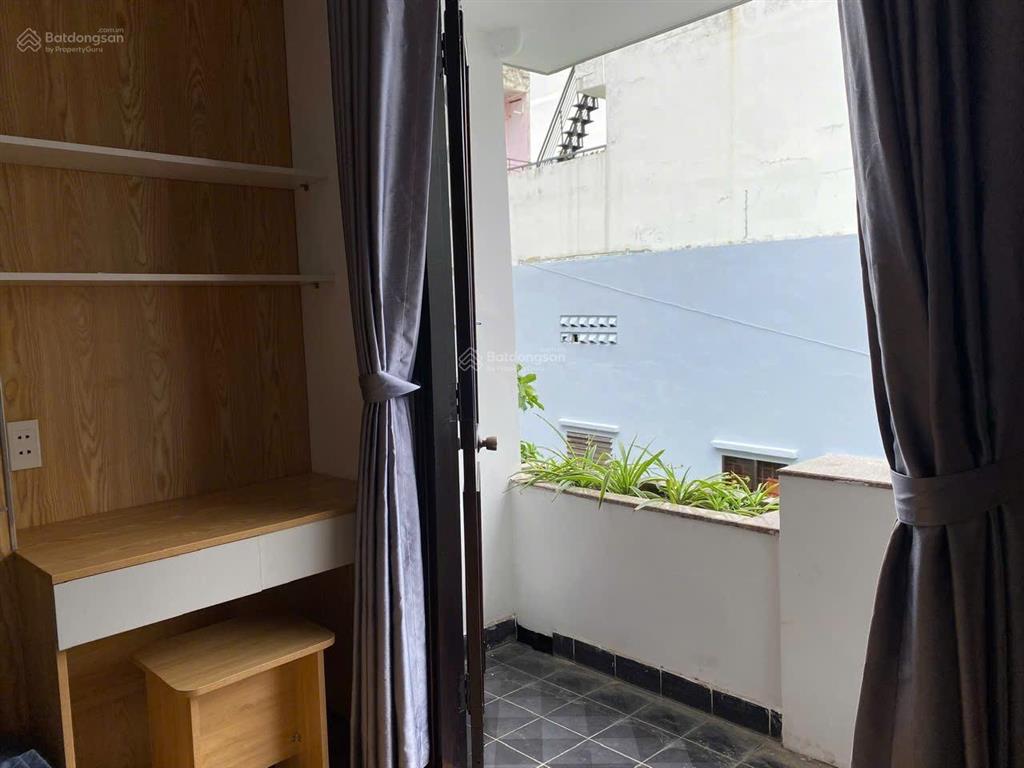 Cho thuê căn hộ studio ban công rộng mát đường d5, phường 25, bình thạnh