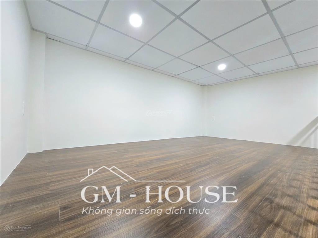 Cho thuê căn hộ ngay trệt nguyễn hữu cảnh ô tô  tủ lạnh máy giặt  sân sau gió trời lồng lộng