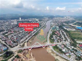Bá.n gấp căn nhà đường n9 an dương vương kéo dài
 vị trí cách cầu phú thịnh 30m view cầu