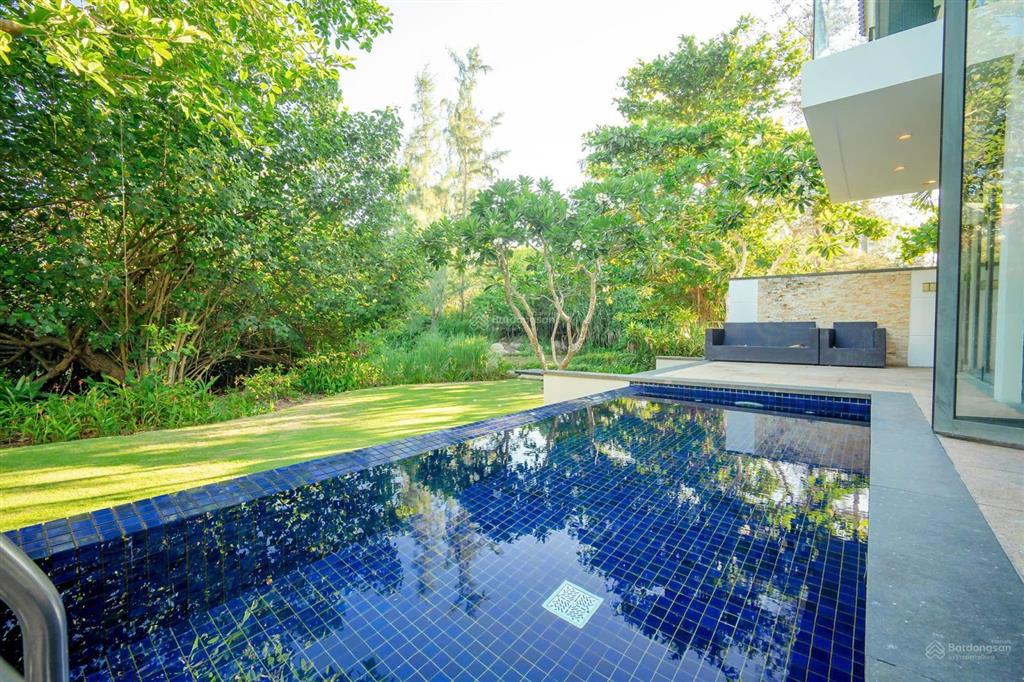 Bán nhà biệt thự the ocean villas thuộc vina capital, lô b1, dt 508m2, full nội thất