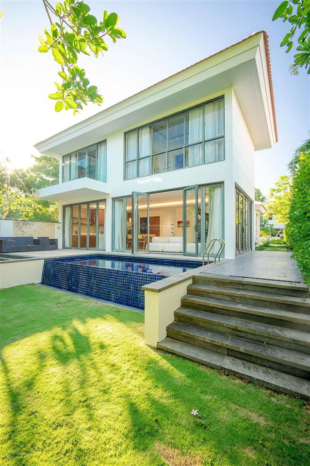 Bán nhà biệt thự the ocean villas thuộc vina capital, lô b1, dt 508m2, full nội thất