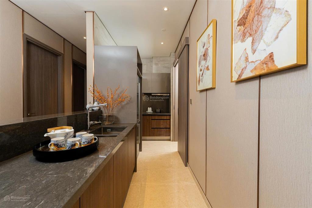 Siêu vip  bán căn 4 phòng ngủ 3wc, có slot oto riêng, đã có sổ. nhà đầy đủ nội thất