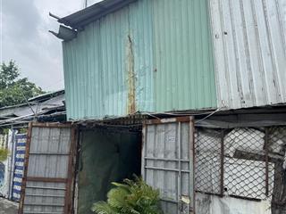 Ct nhà nguyên căn, có sân để xe trước. 2 phòng ngủ, 1 phòng khách, bếp, toilet 3 triệu/tháng
