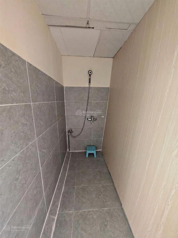 Nhà khu dưới trệt sân rộng 300m2