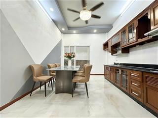 Bán nhà q10 hẻm xe tải tô hiến thành 5 tầng có khung thang máy