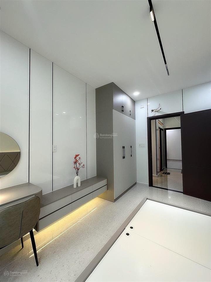 Nhà thang máy tân bình full nội thất âu cơ, p. 9, quận tân bình, hẻm rộng, ô tô đỗ cửa