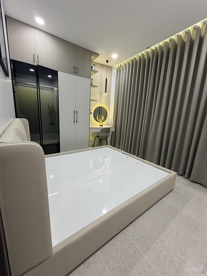 Nhà thang máy tân bình full nội thất âu cơ, p. 9, quận tân bình, hẻm rộng, ô tô đỗ cửa