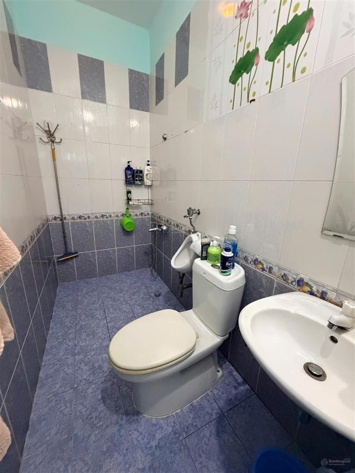 Bán nhà  tô hiến thành quận 10 hxh 5 tầng  31,2m2  6pn 4wc chỉ 8,5 tỷ