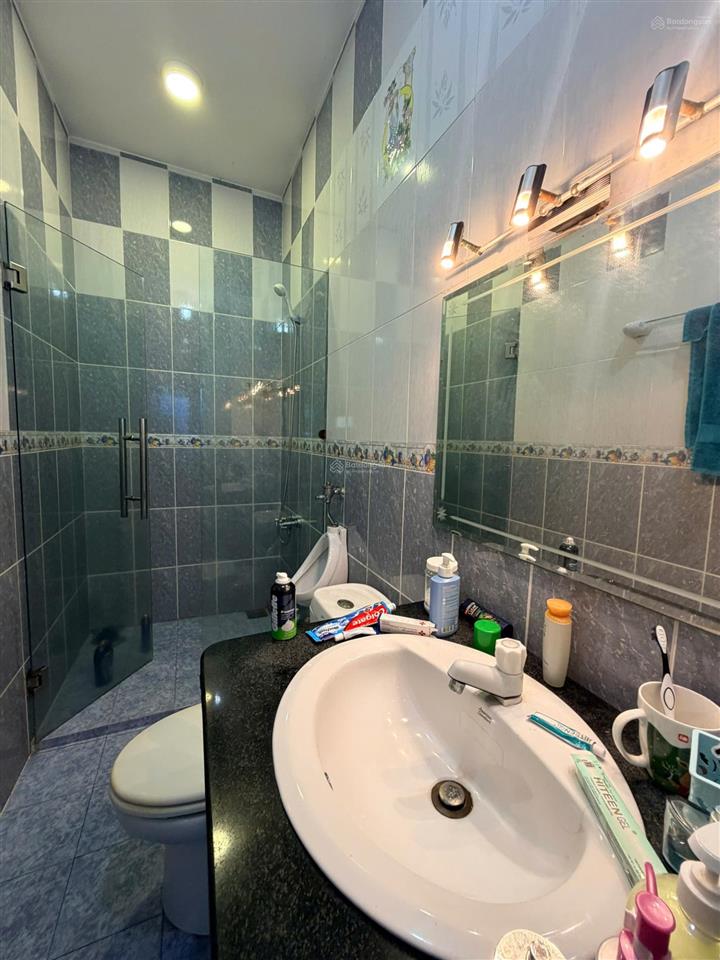 Bán nhà  tô hiến thành quận 10 hxh 5 tầng  31,2m2  6pn 4wc chỉ 8,5 tỷ