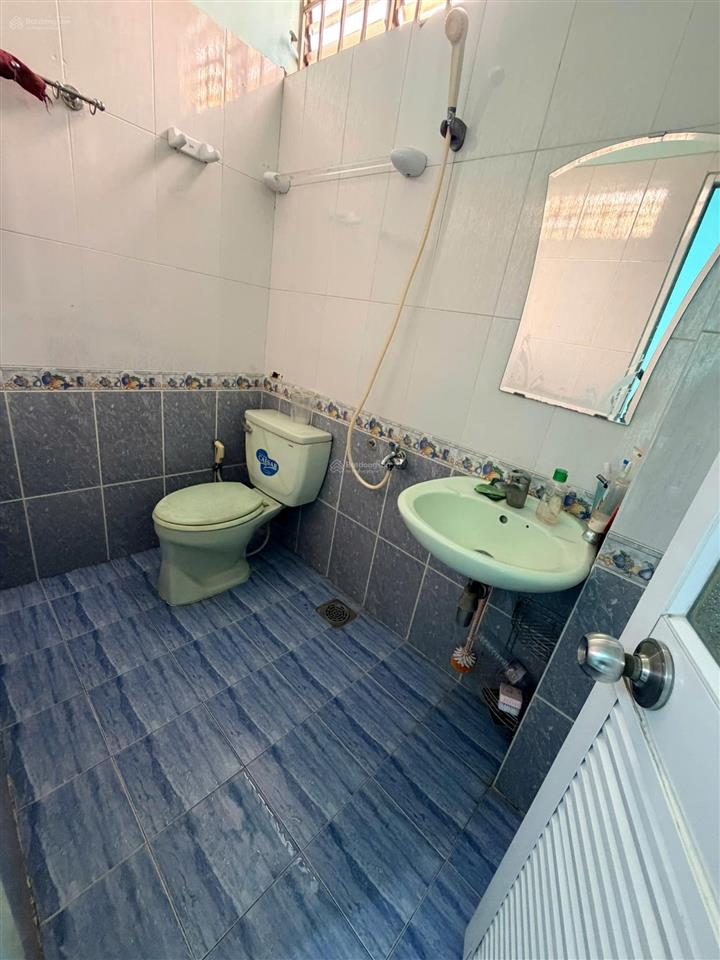 Bán nhà  tô hiến thành quận 10 hxh 5 tầng  31,2m2  6pn 4wc chỉ 8,5 tỷ
