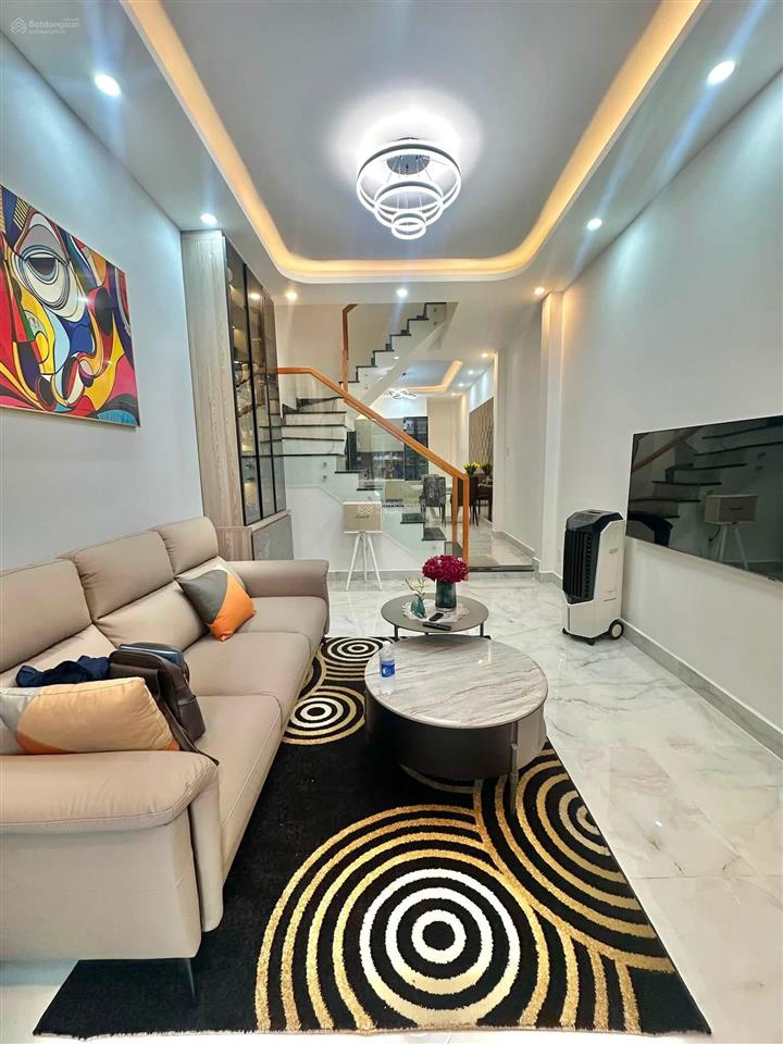 Bán nhà 3 tháng 2 lê hồng phong quận 10 hxh vf3 4 tầng 5pn