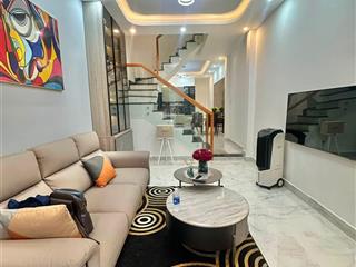 Bán nhà 3 tháng 2 lê hồng phong quận 10 hxh vf3 4 tầng 5pn