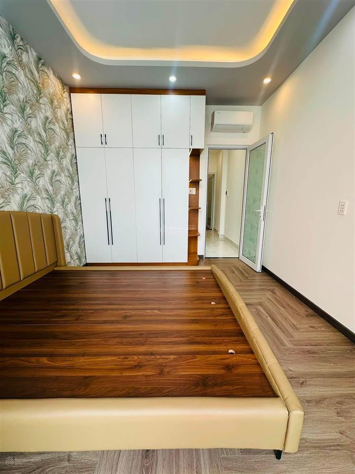 Bán nhà 3 tháng 2 lê hồng phong quận 10 hxh vf3 4 tầng 5pn